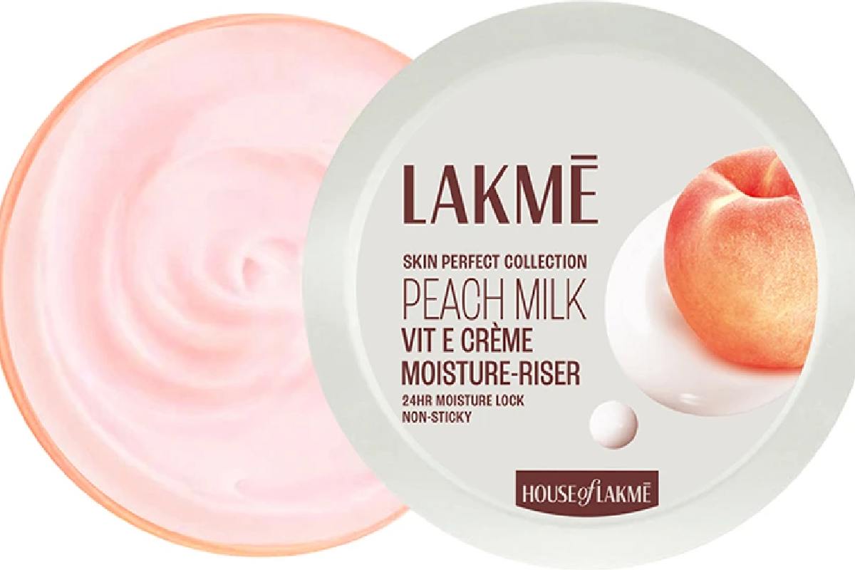 Lakme Peach Milk Moisturizer